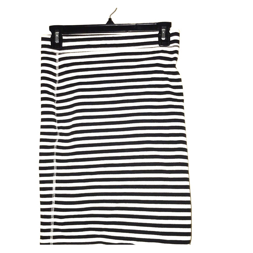 Striped mini tight fit skirt